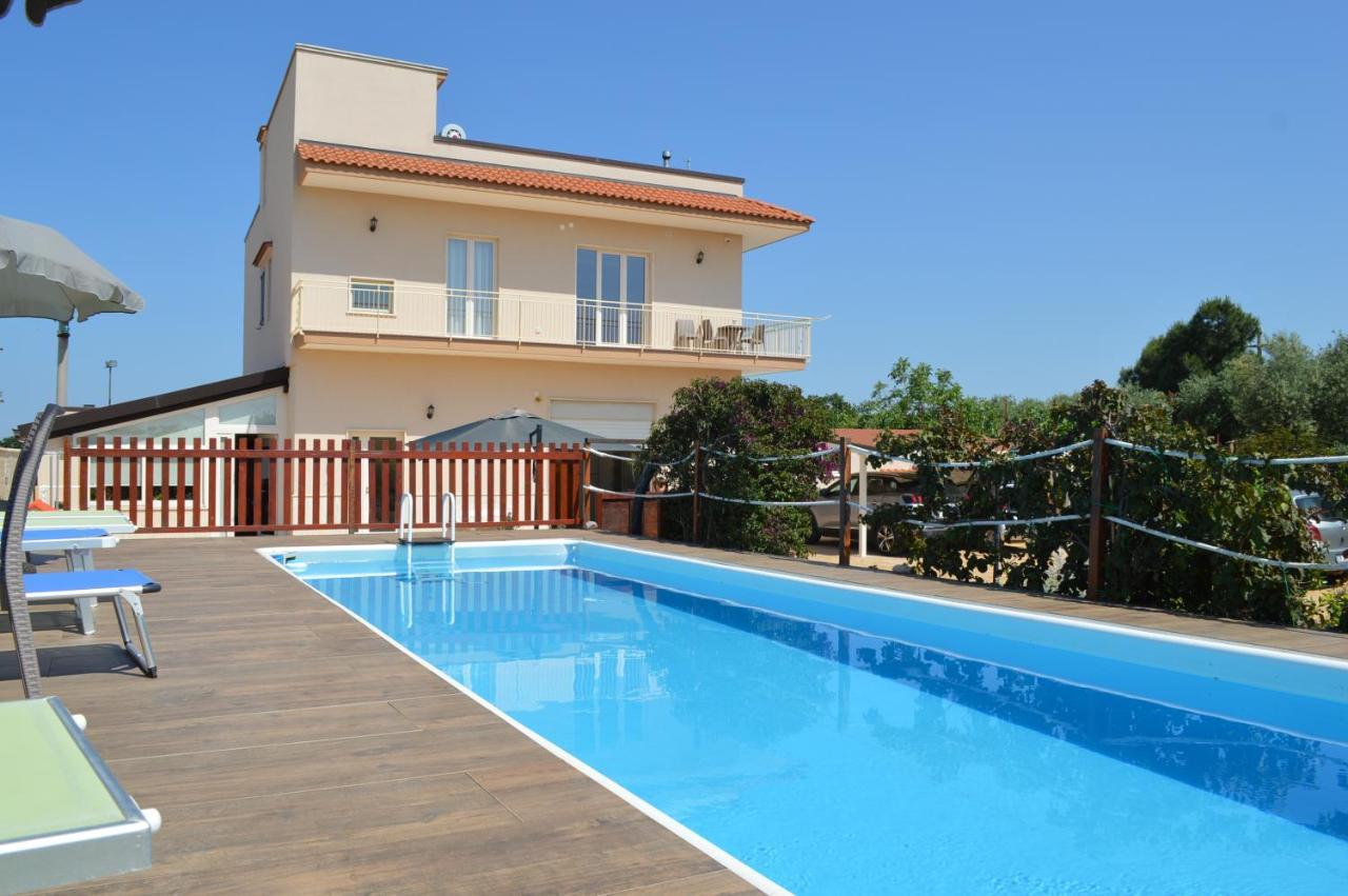 Villa Dario Castellana Grotte Exterior photo